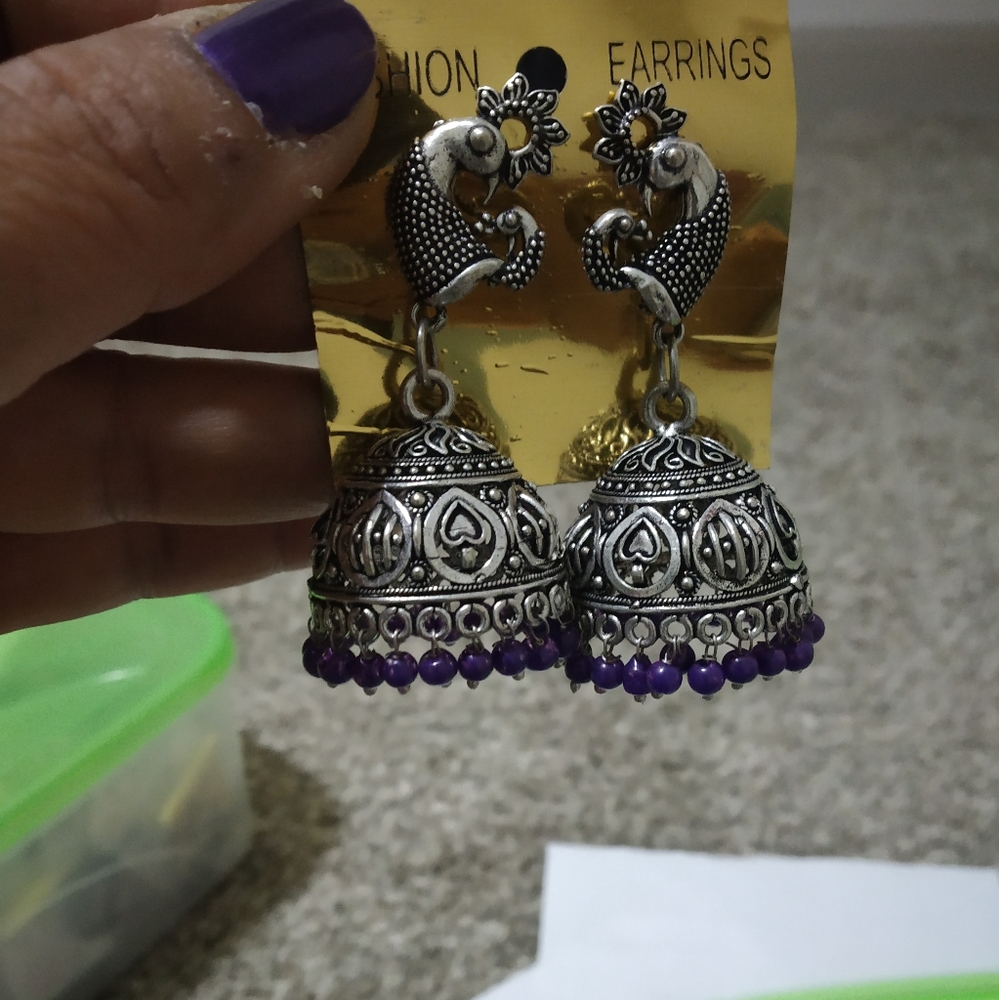 Jewelry - Picture 2 of 5